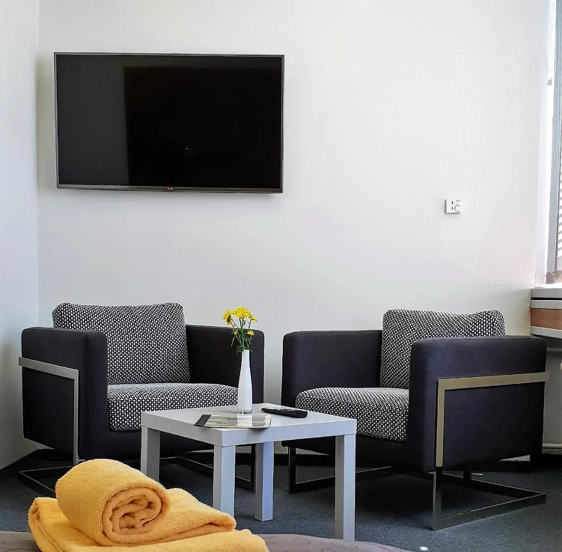 Creo Munich City 3*,